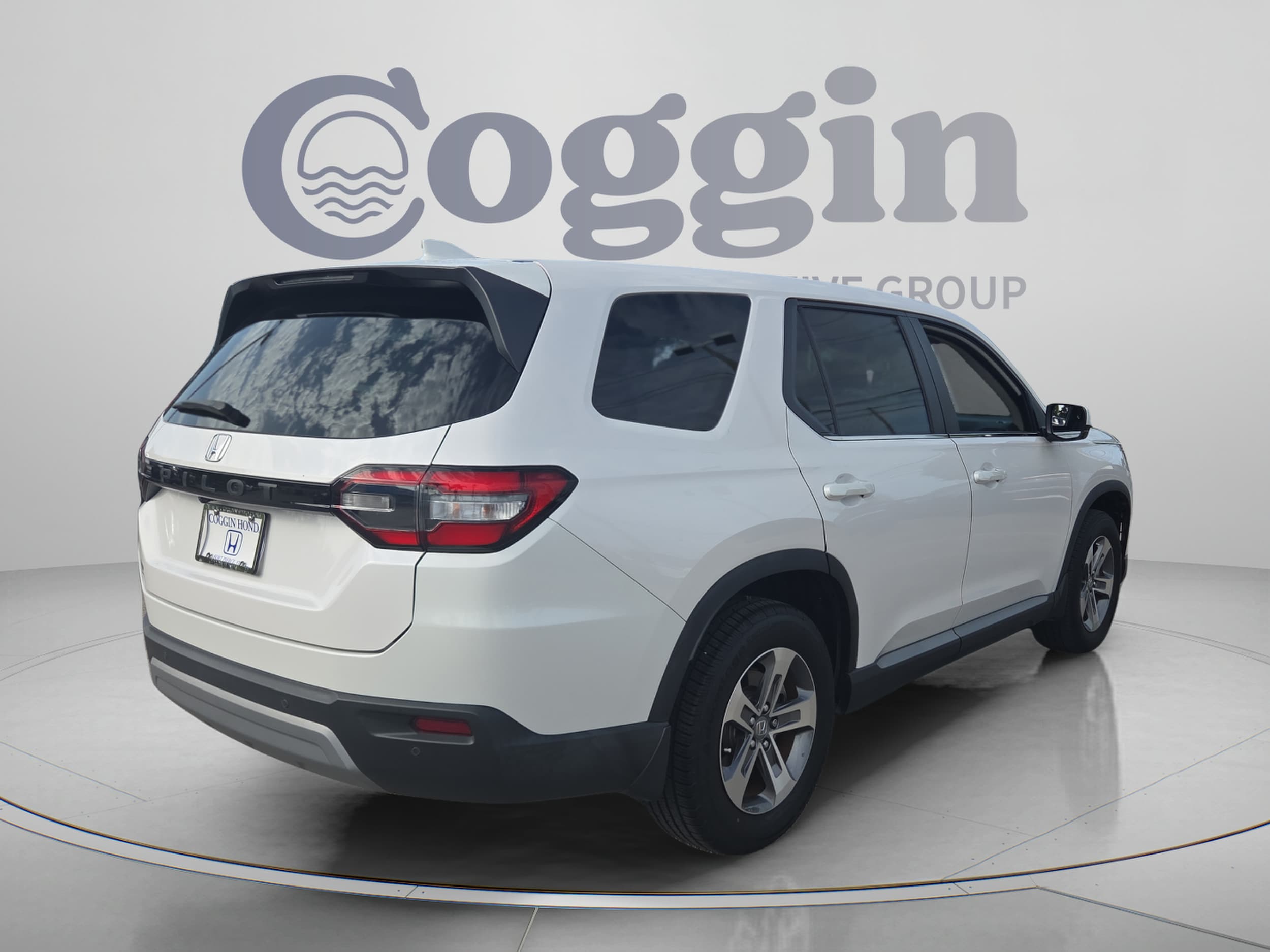 2025 Honda Pilot EX-L - Photo 6