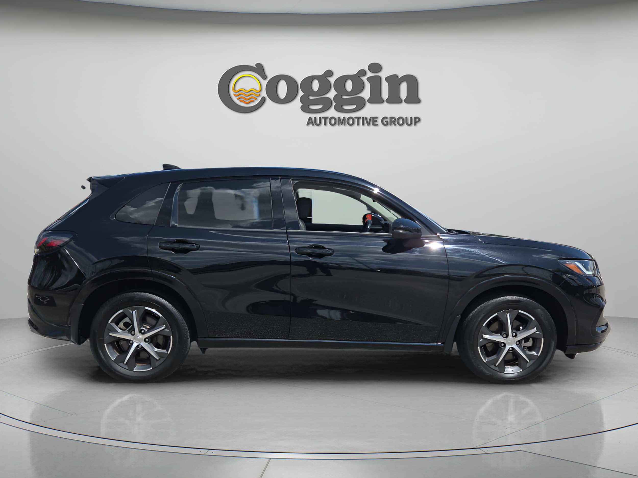 2025 Honda HR-V EX-L - Photo 7