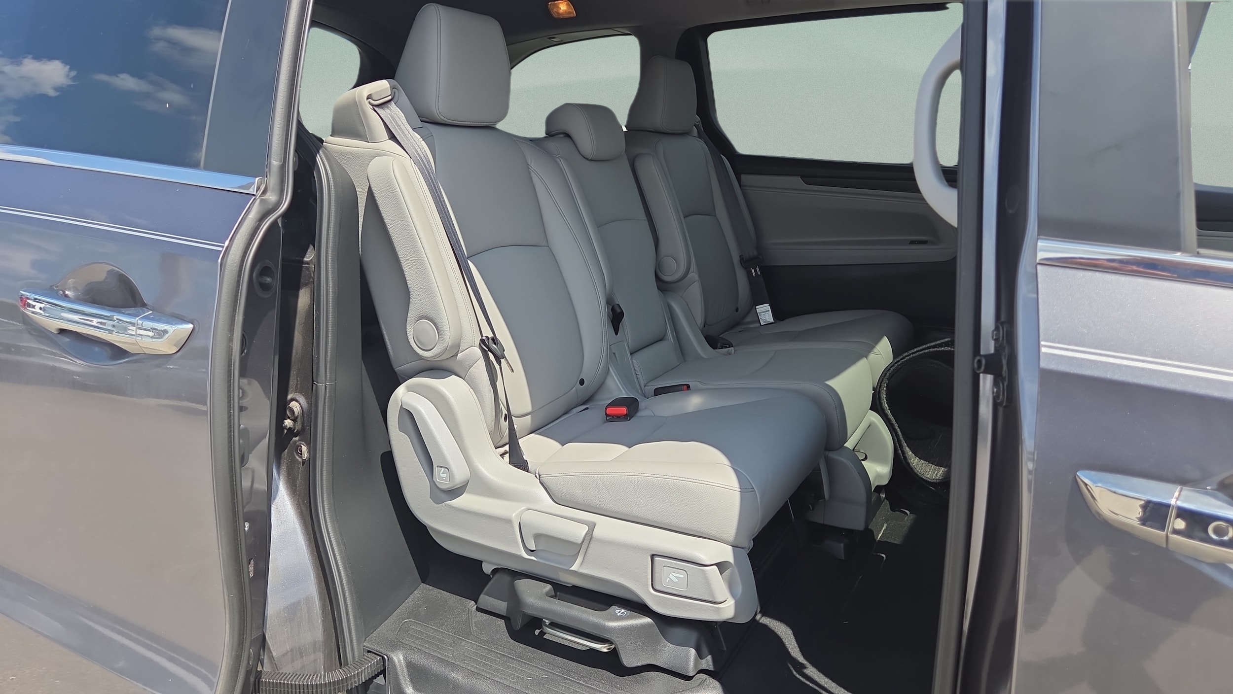 2024 Honda Odyssey EX-L - Photo 16