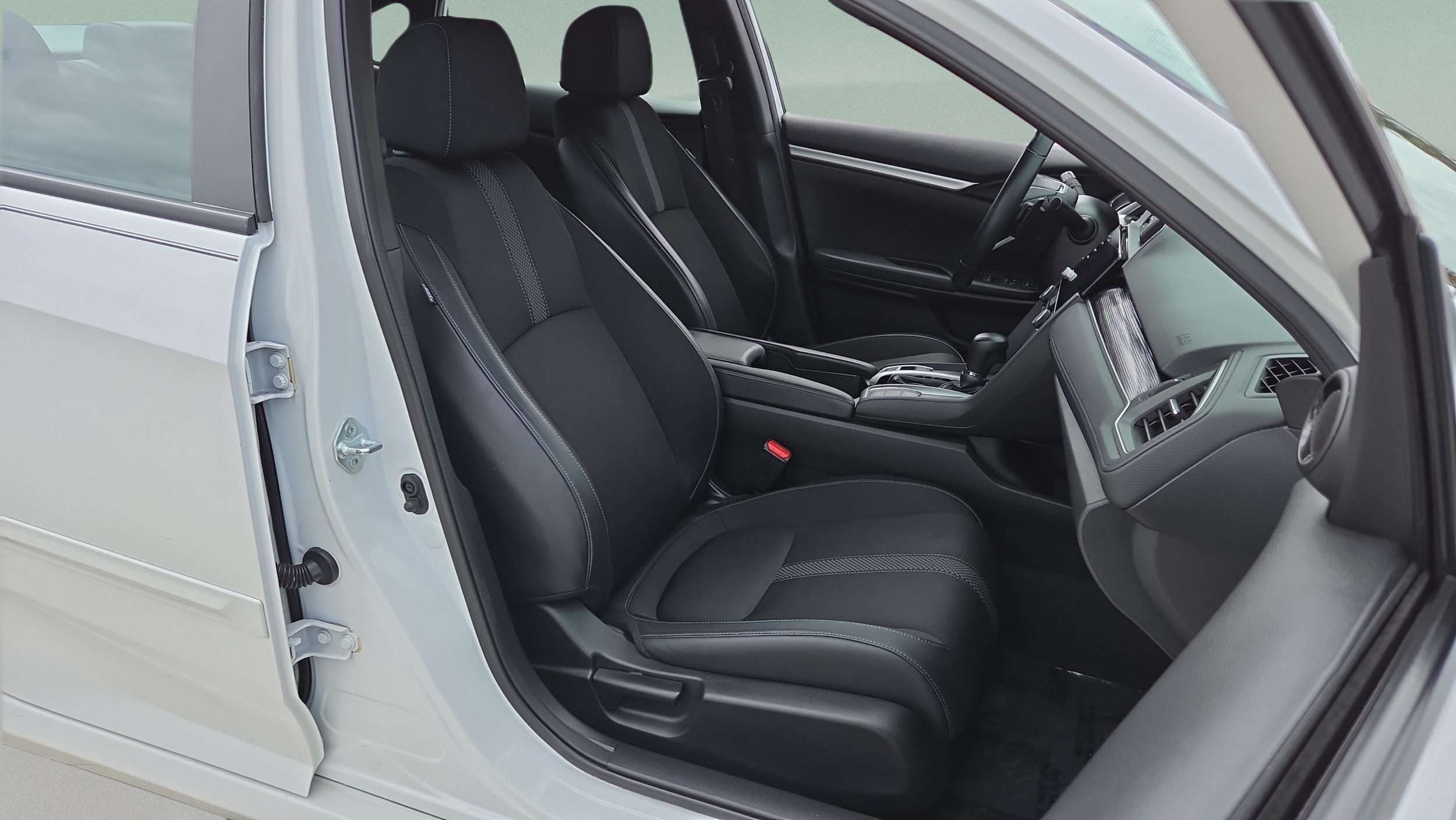 2021 Honda Civic Sport - Photo 21