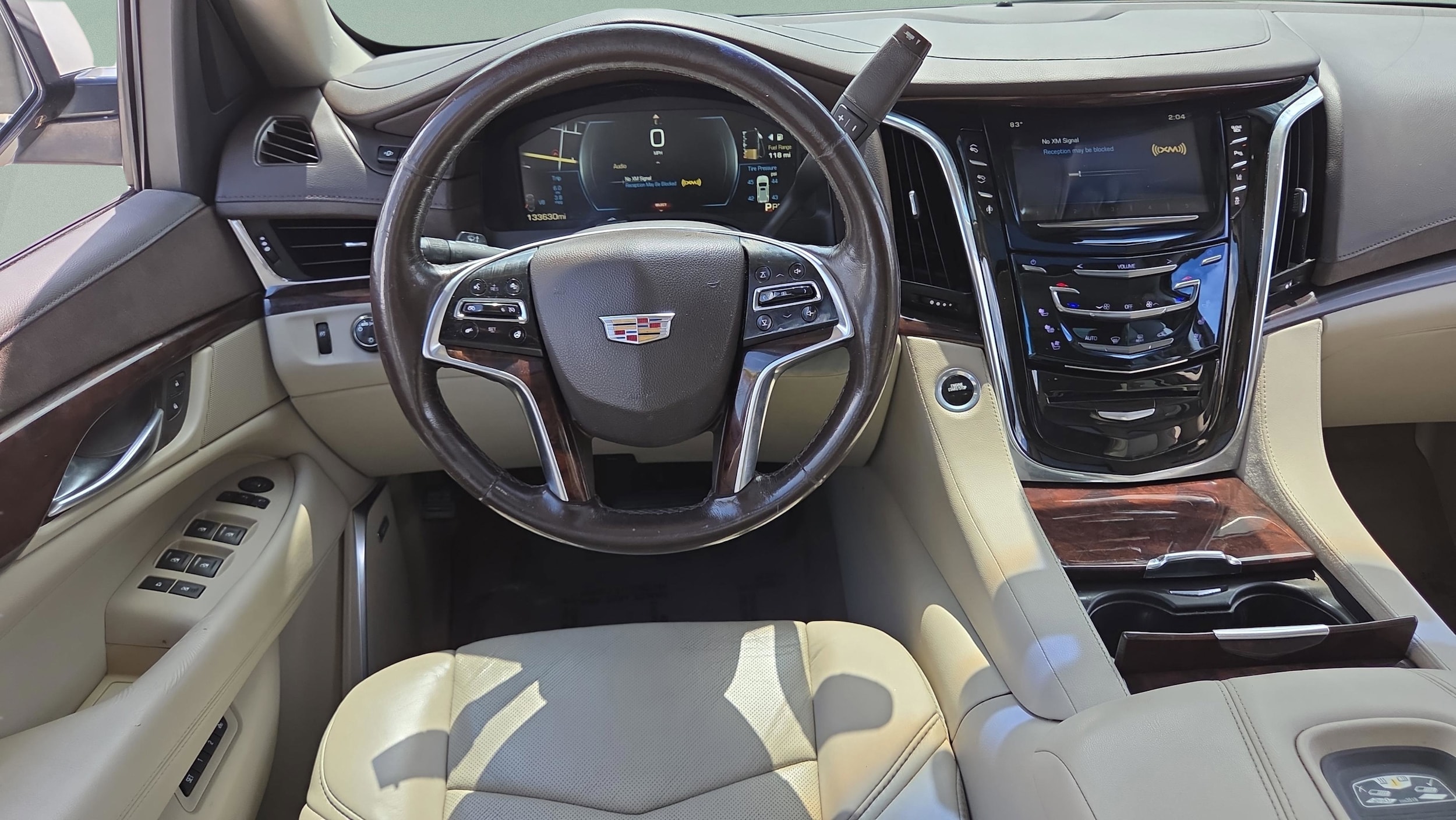 2015 Cadillac Escalade Luxury - Photo 13