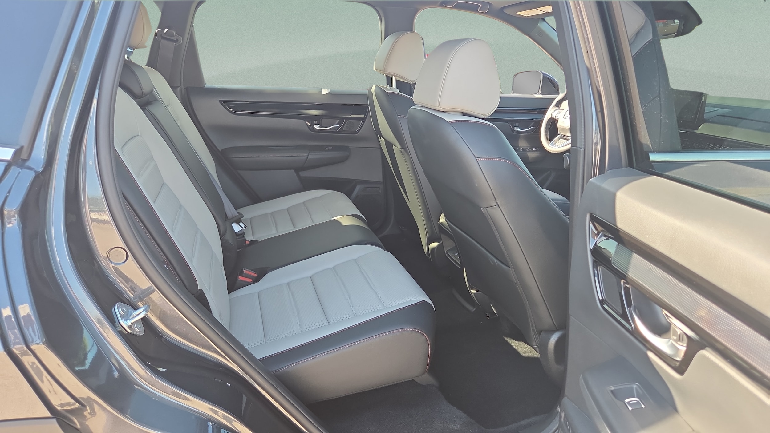 2024 Honda CR-V Sport Touring - Photo 16