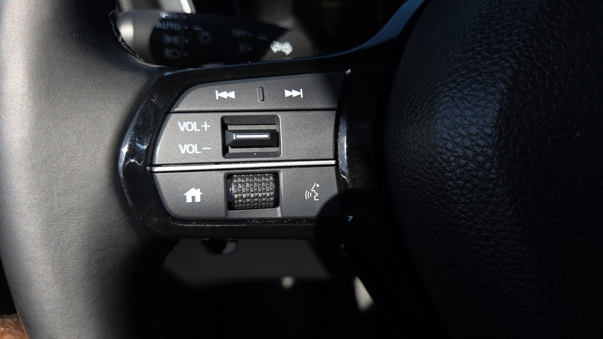 2023 Honda Pilot Touring - Photo 24
