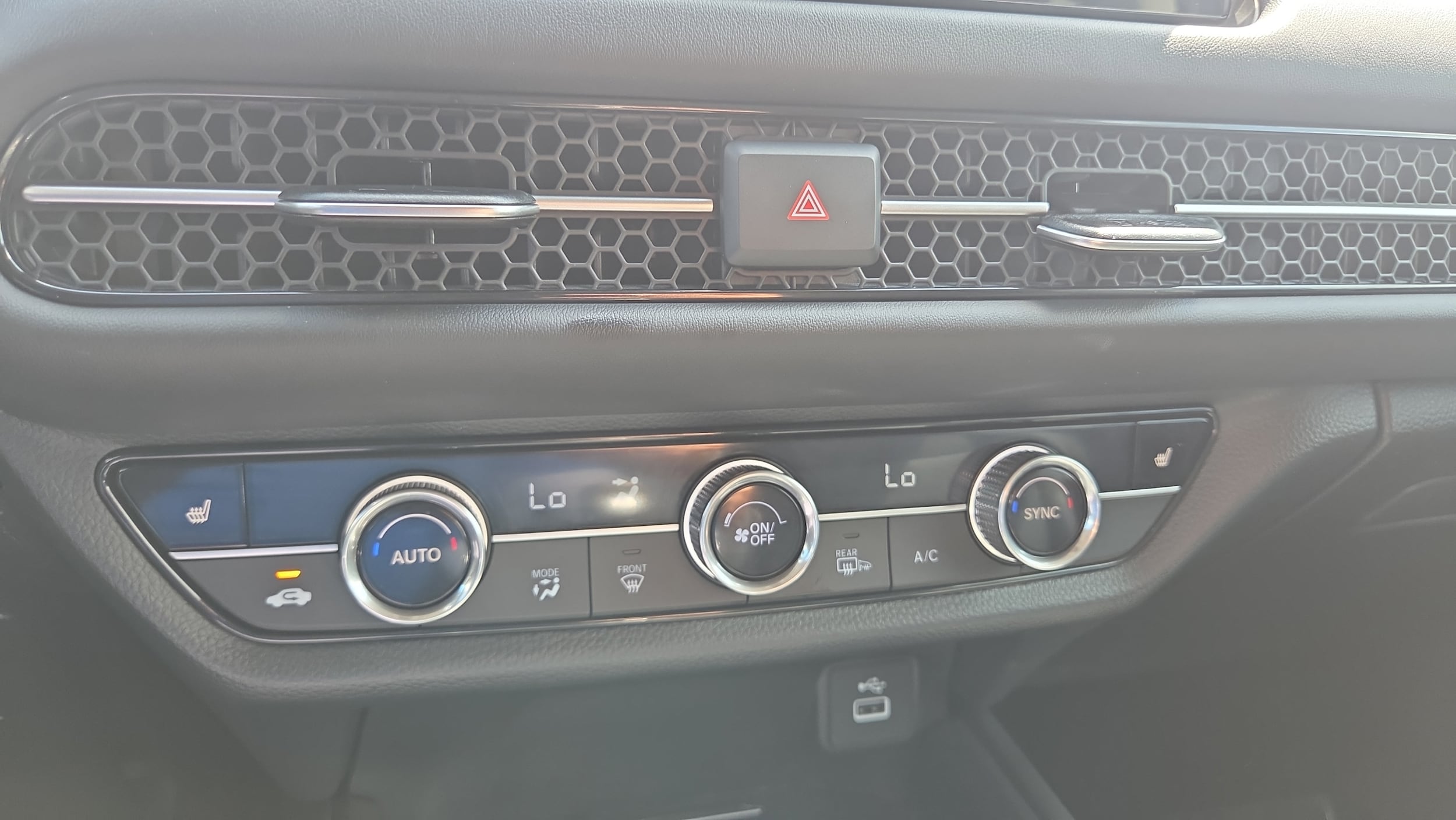 2025 Honda HR-V EX-L - Photo 30