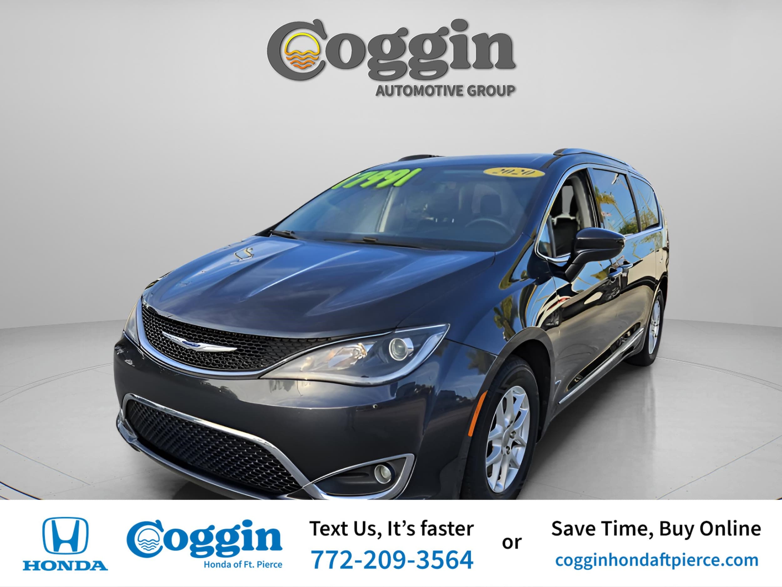 2020 Chrysler Pacifica Touring L's photo