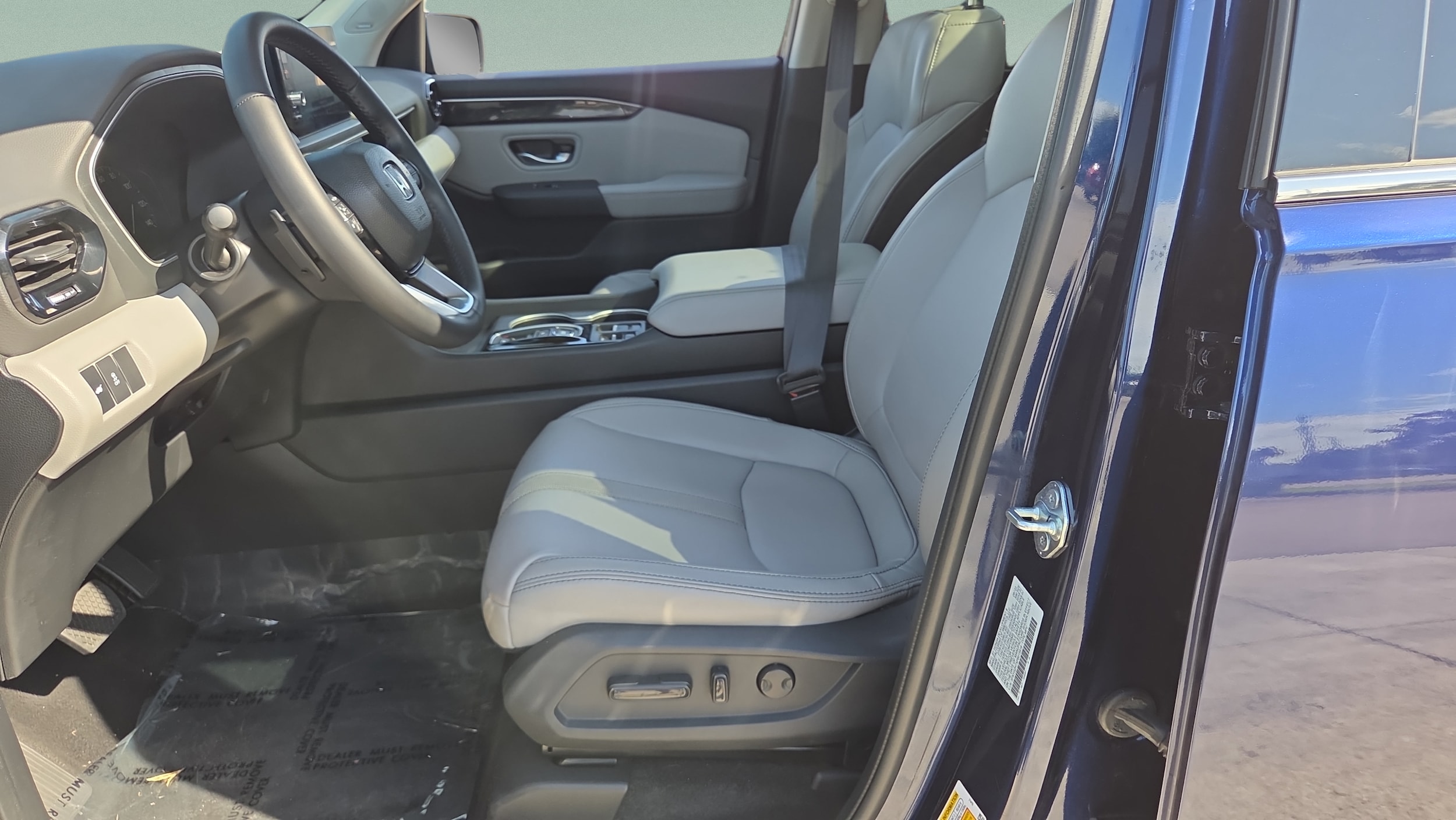 2023 Honda Pilot Touring - Photo 10