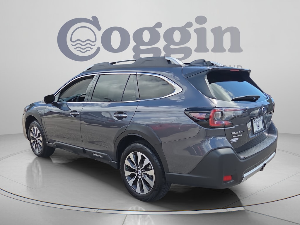 Used 2025 Subaru Outback Touring SUV