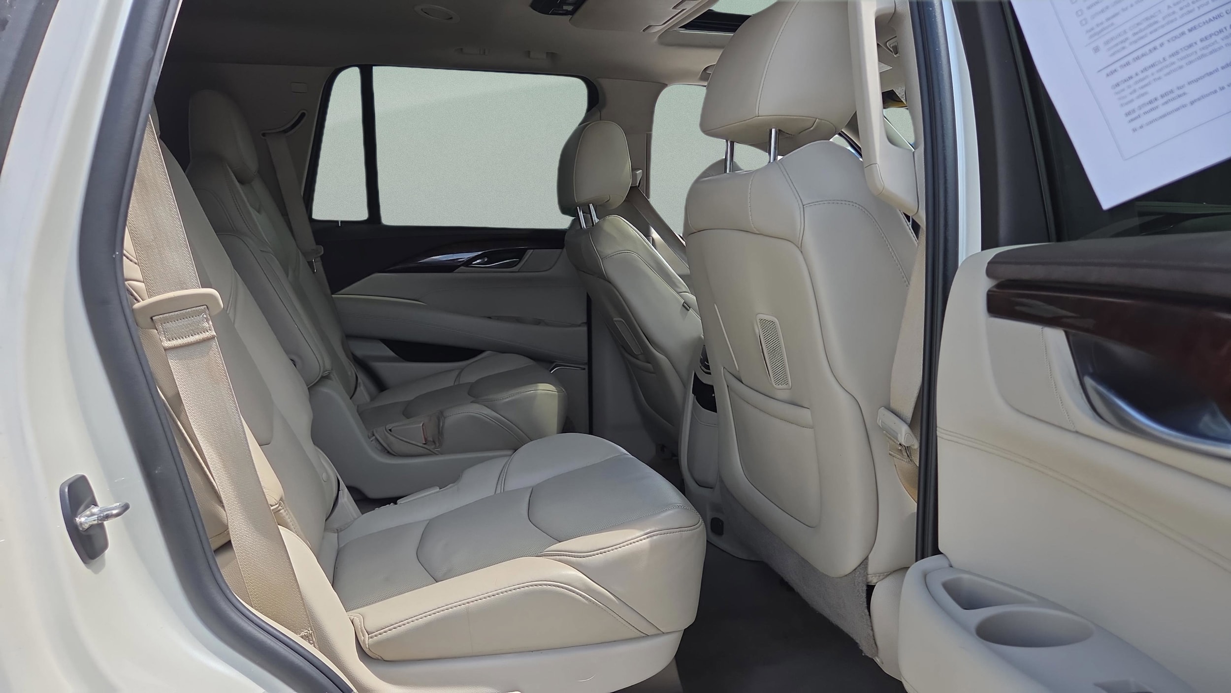 2015 Cadillac Escalade Luxury - Photo 17