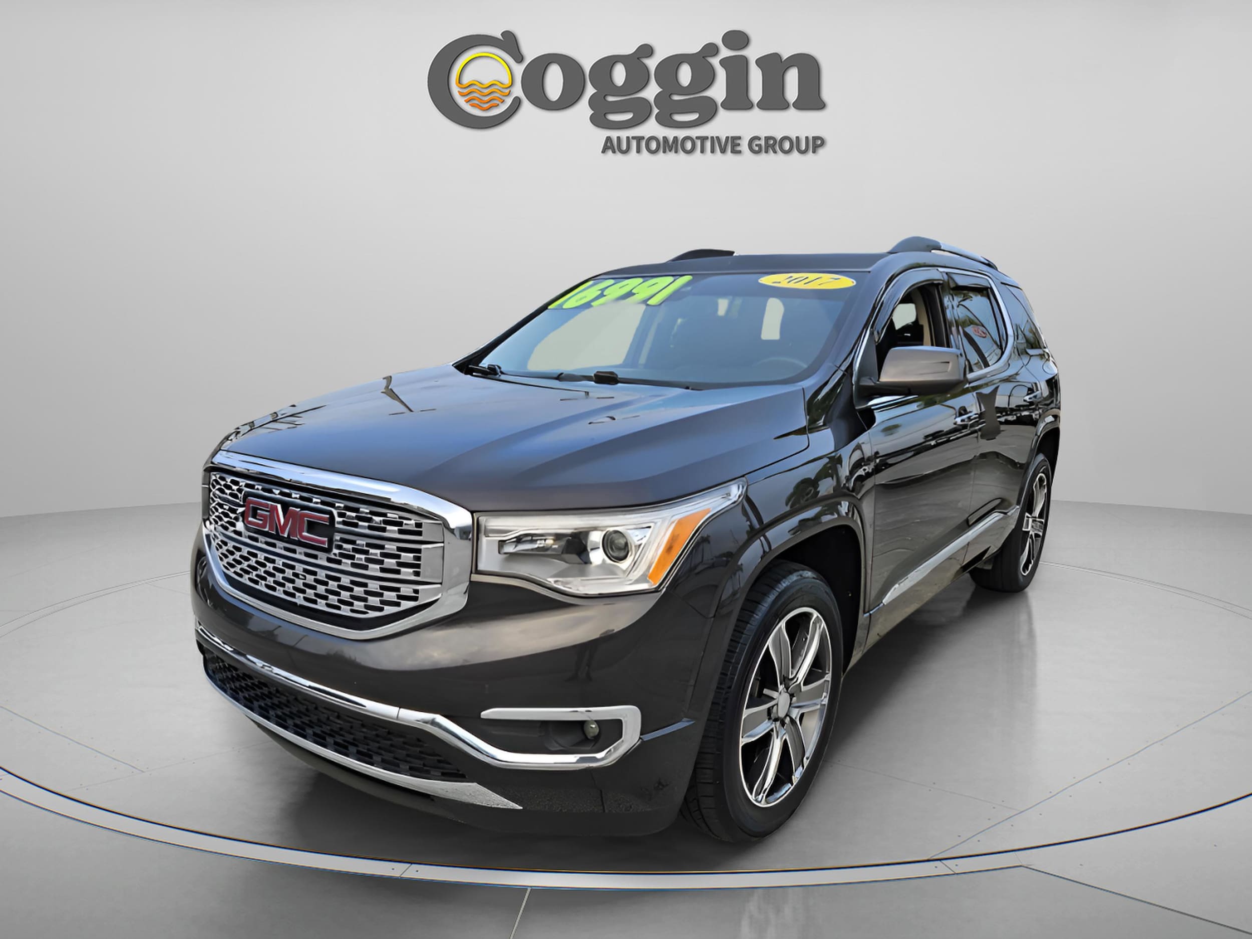 2017 GMC Acadia Denali's photo