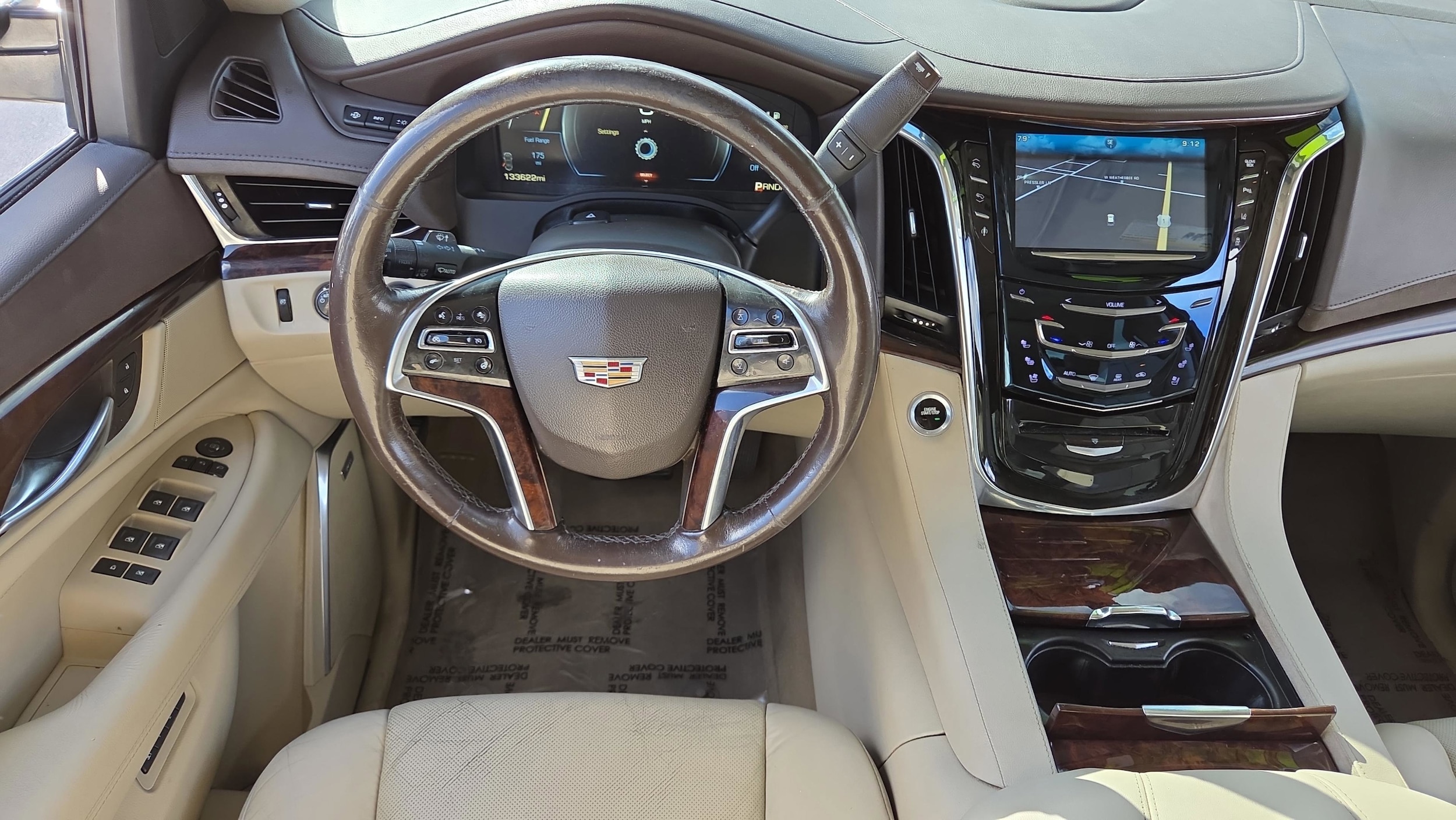 2015 Cadillac Escalade Luxury - Photo 14