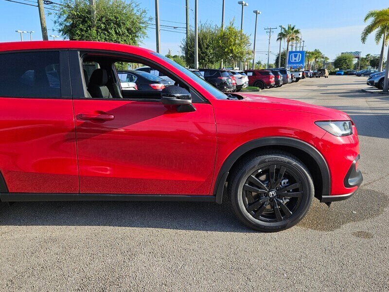 2026 Honda HR-V Sport photo 2