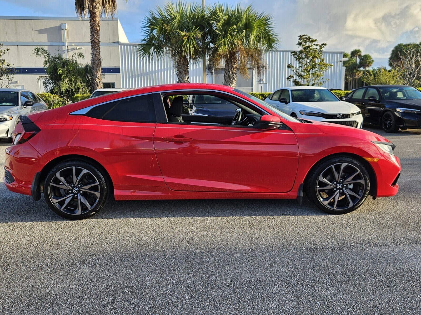 2020 Honda Civic Sport photo 3