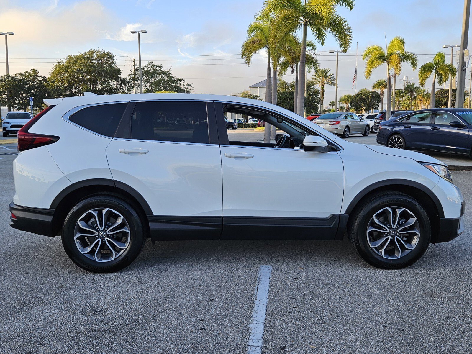 2022 Honda CR-V EX-L photo 2