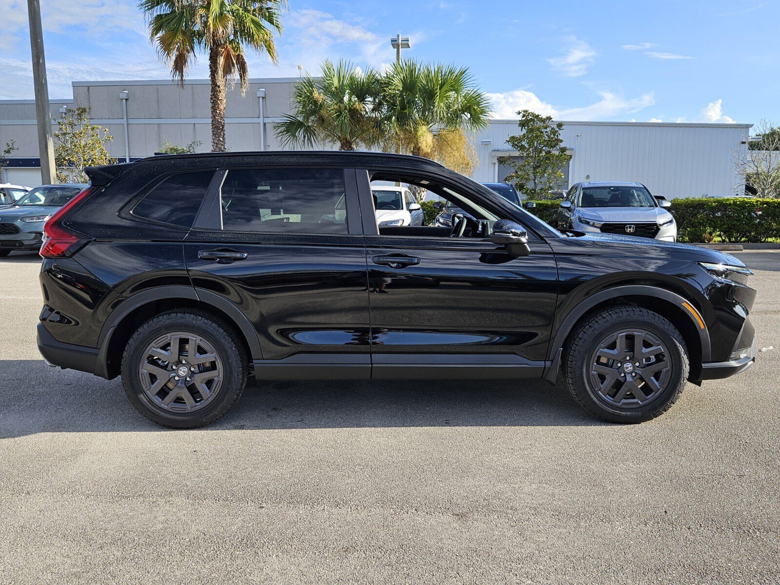 2026 Honda CR-V Hybrid photo 2