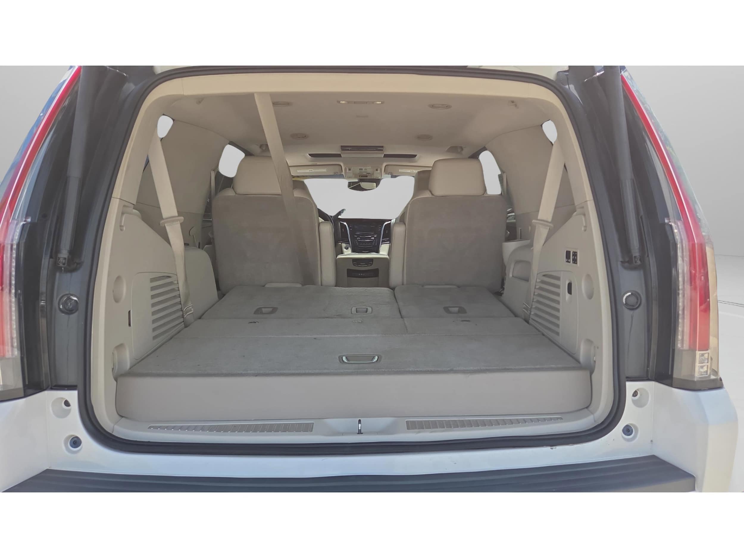 2015 Cadillac Escalade Luxury - Photo 16