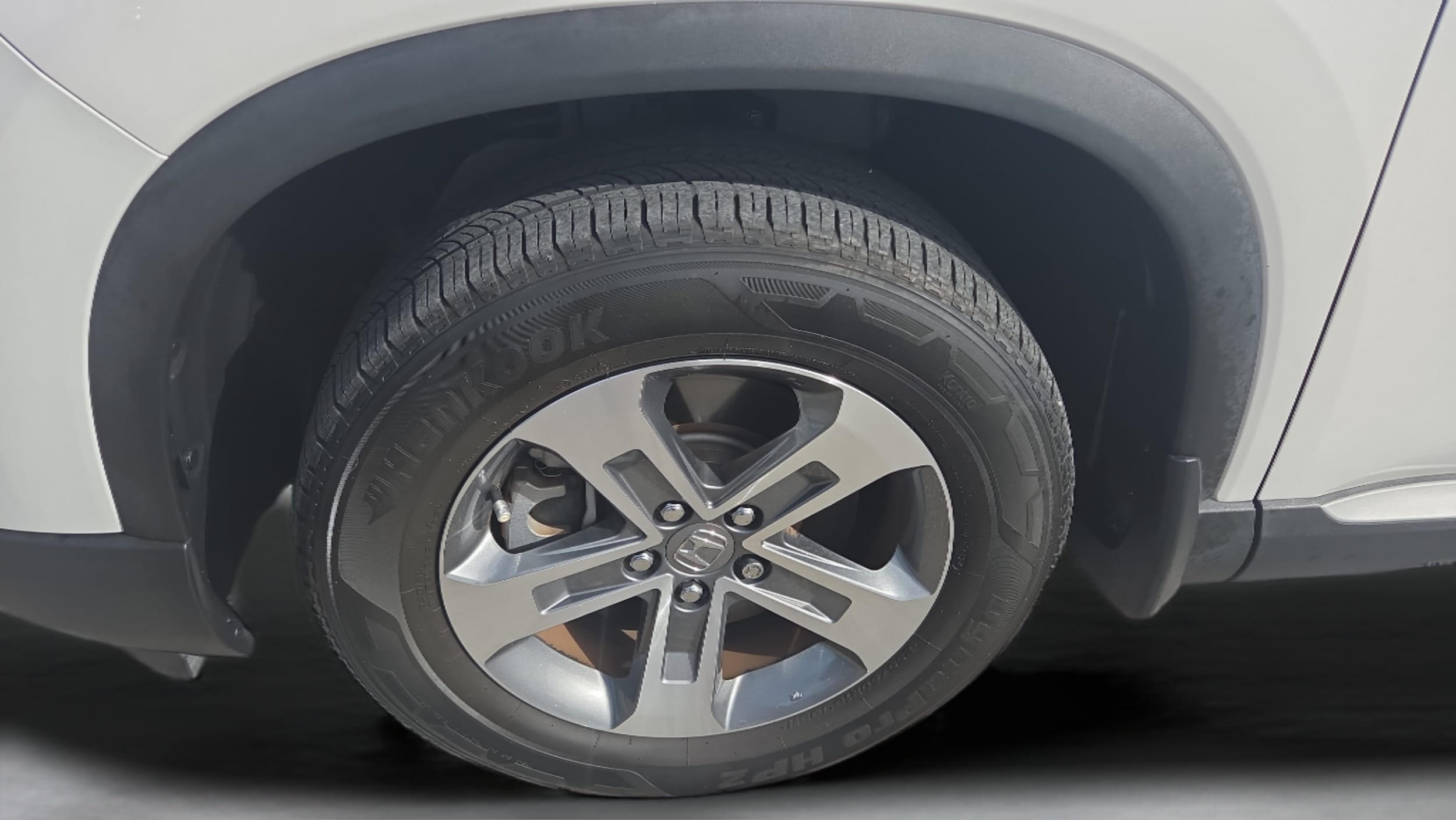 2025 Honda Pilot EX-L - Photo 38