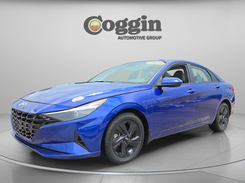 Used 2023 Hyundai Elantra SEL Sedan