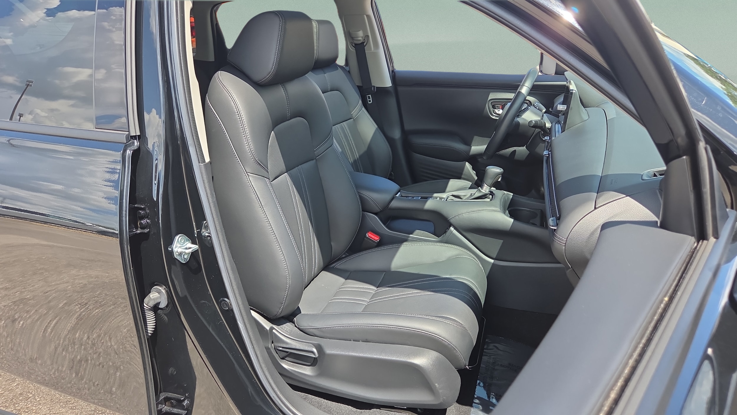 2025 Honda HR-V EX-L - Photo 18