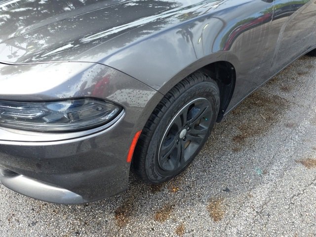 2020 Dodge Charger SXT photo 2