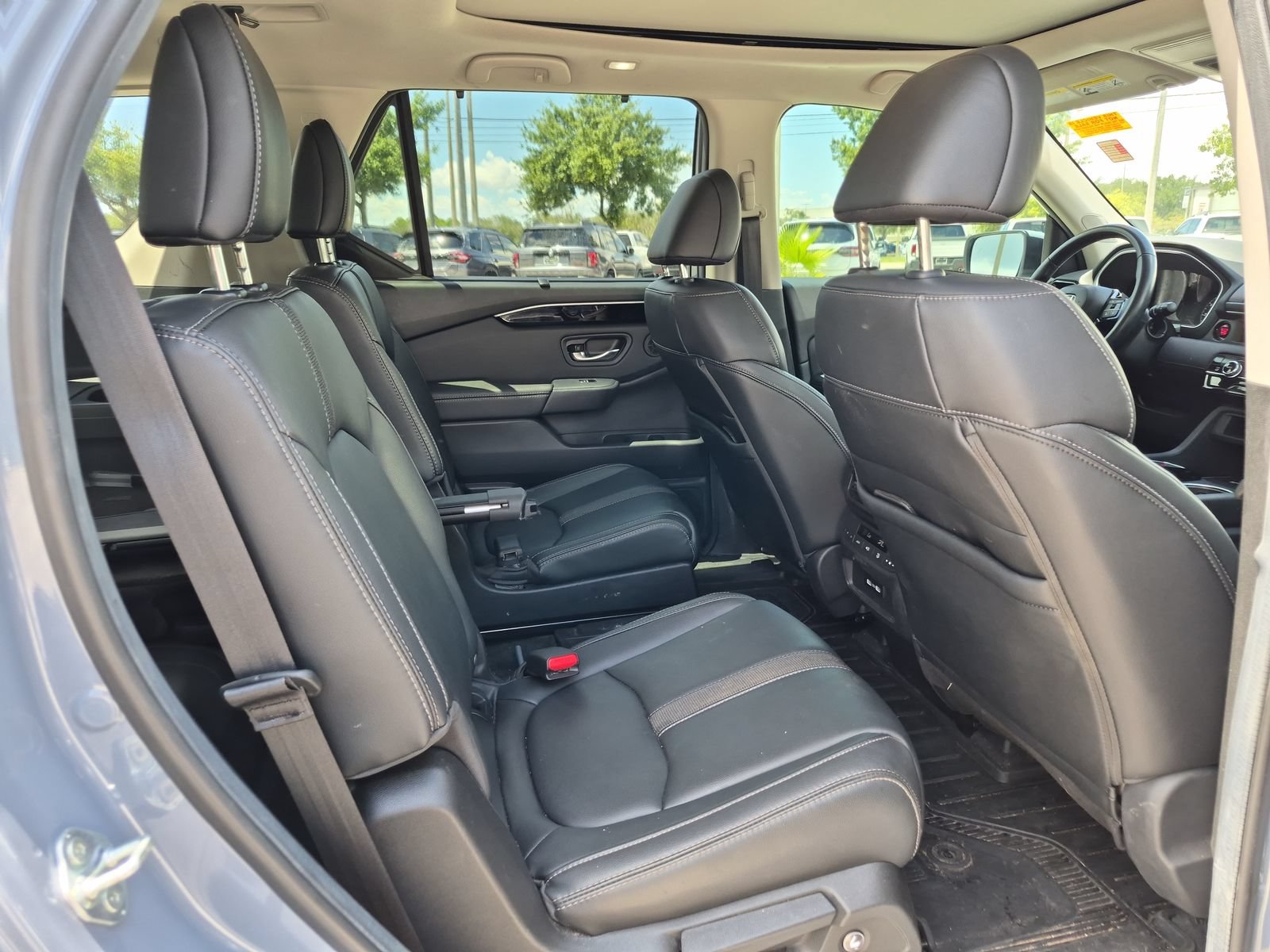 2023 Honda Pilot Touring - Photo 19