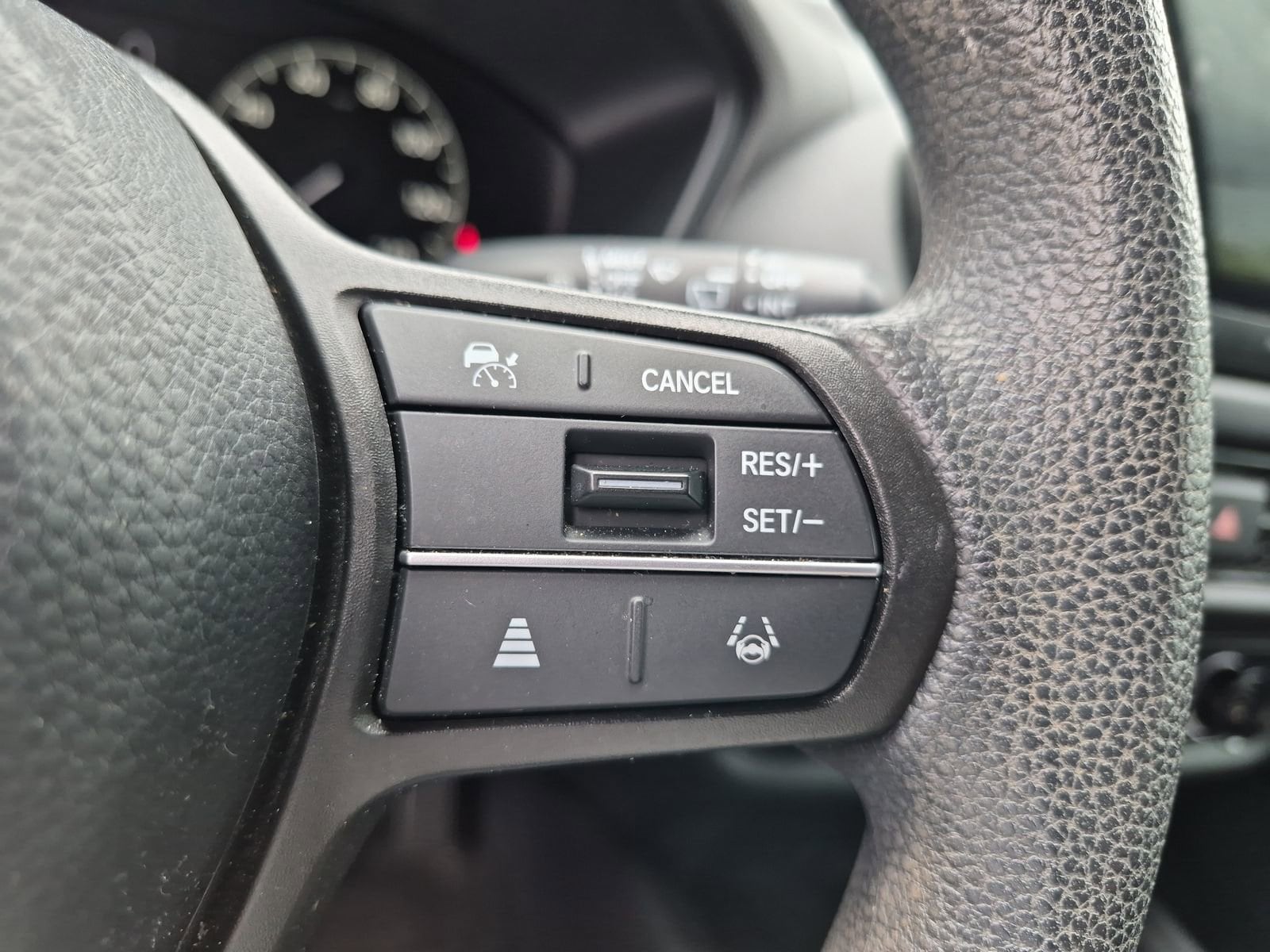 2023 Honda HR-V LX - Photo 11