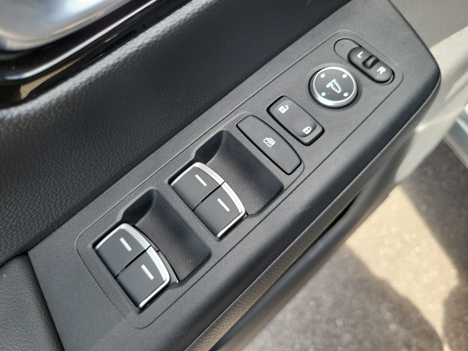 2024 Honda CR-V Sport Touring - Photo 17