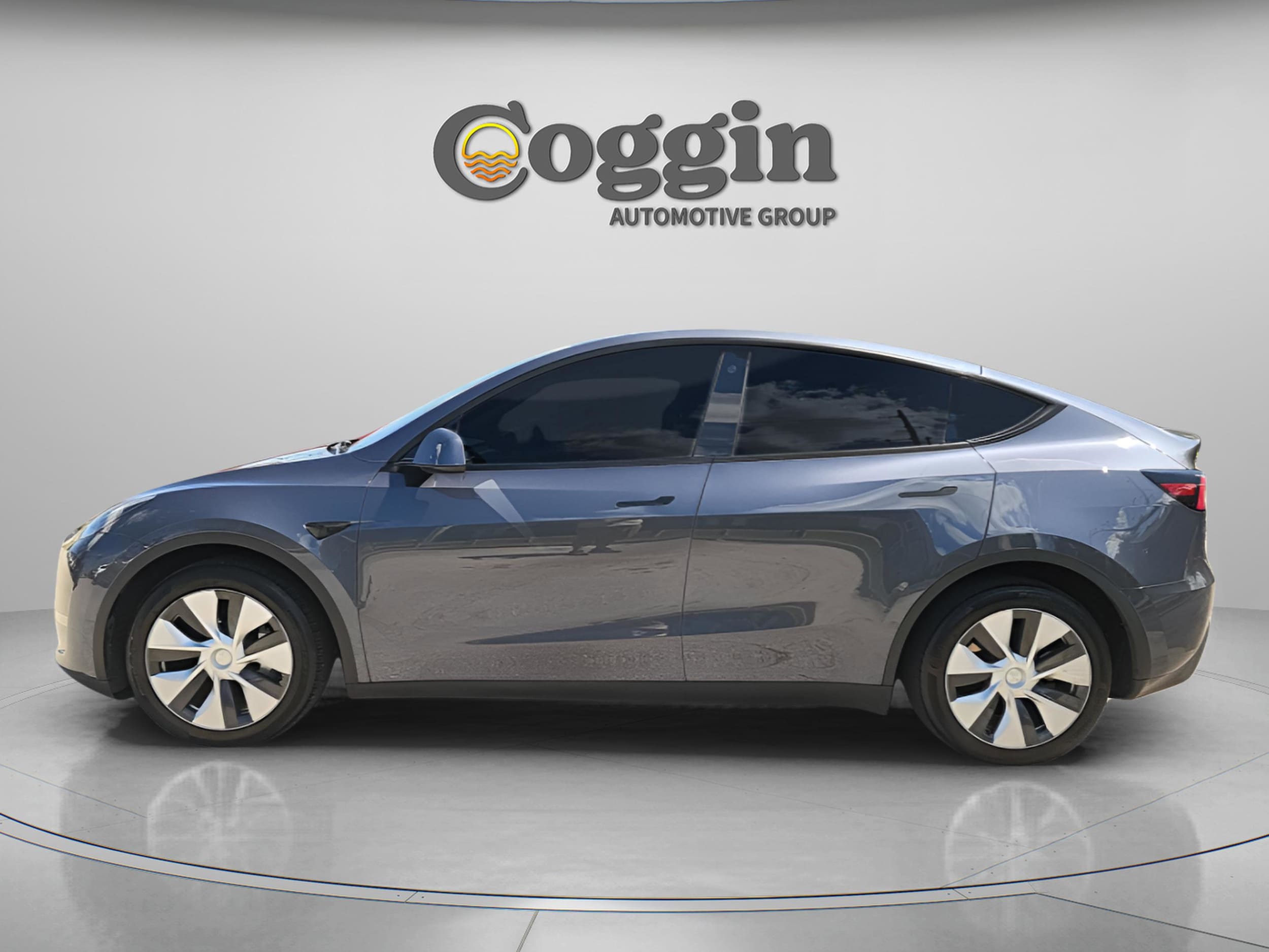 Used 2023 Tesla Model Y Long Range with VIN 7SAYGDEE2PA073635 for sale in Orlando, FL