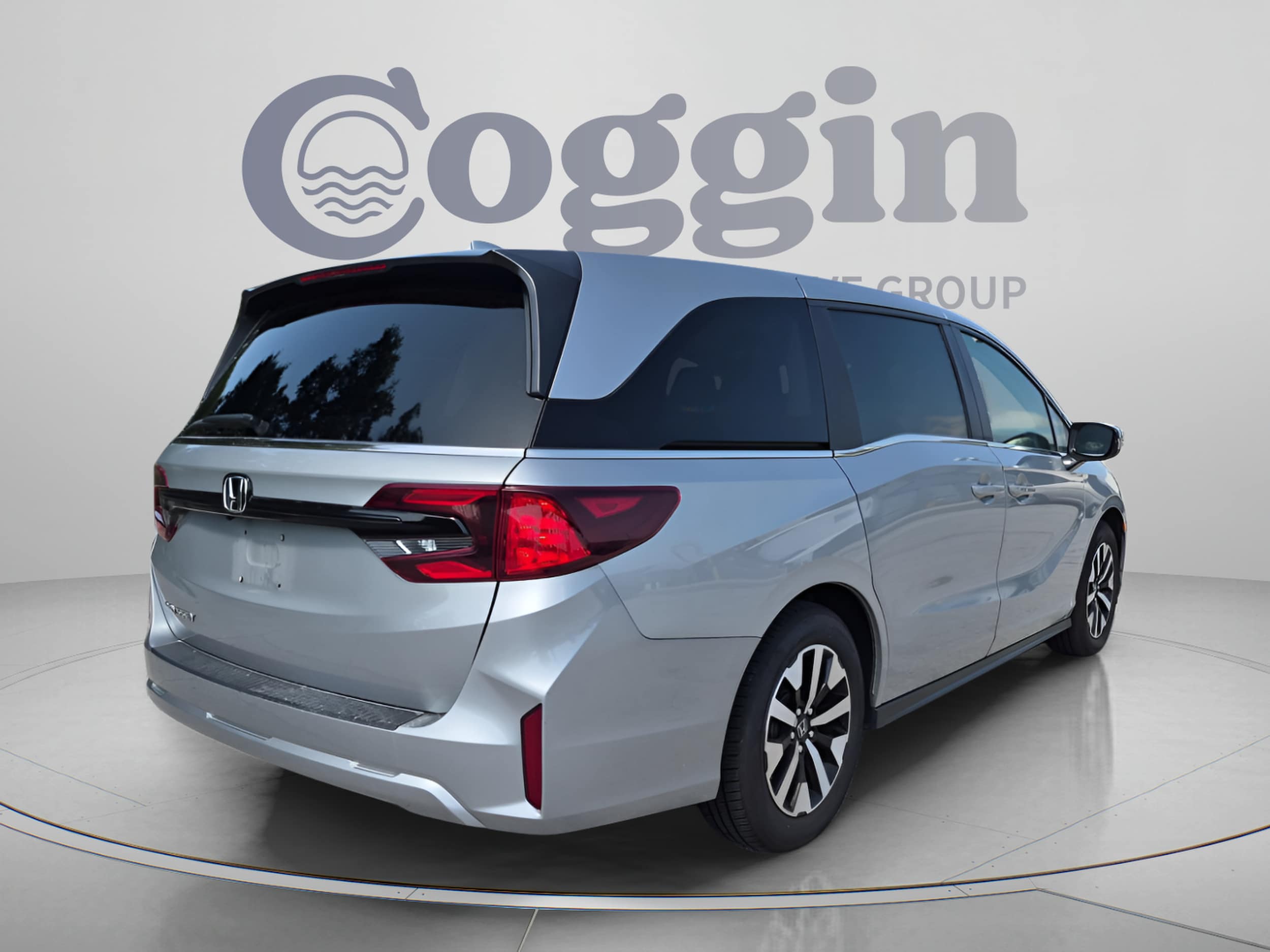 2025 Honda Odyssey EX-L - Photo 7