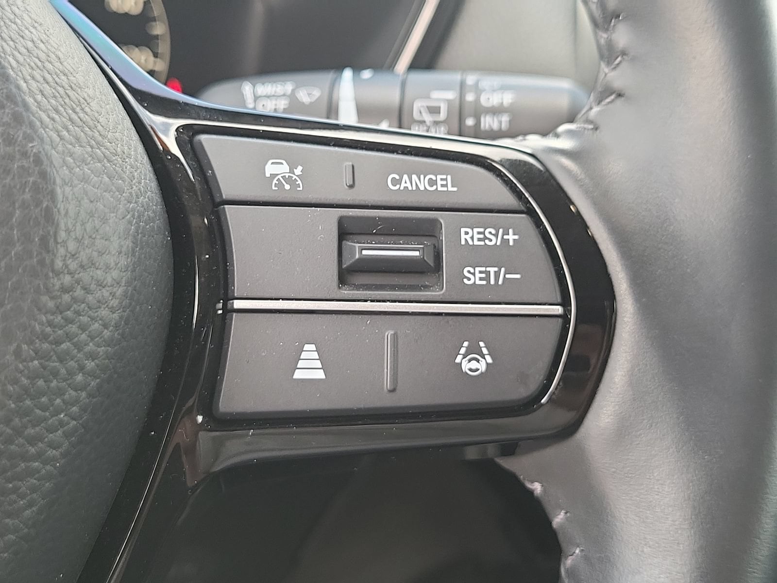 2025 Honda CR-V EX-L - Photo 11