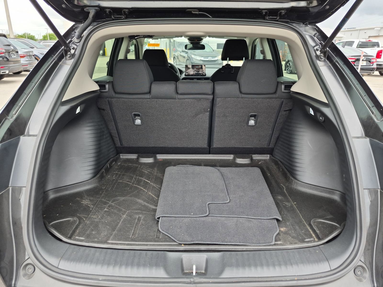 2023 Honda HR-V LX - Photo 33