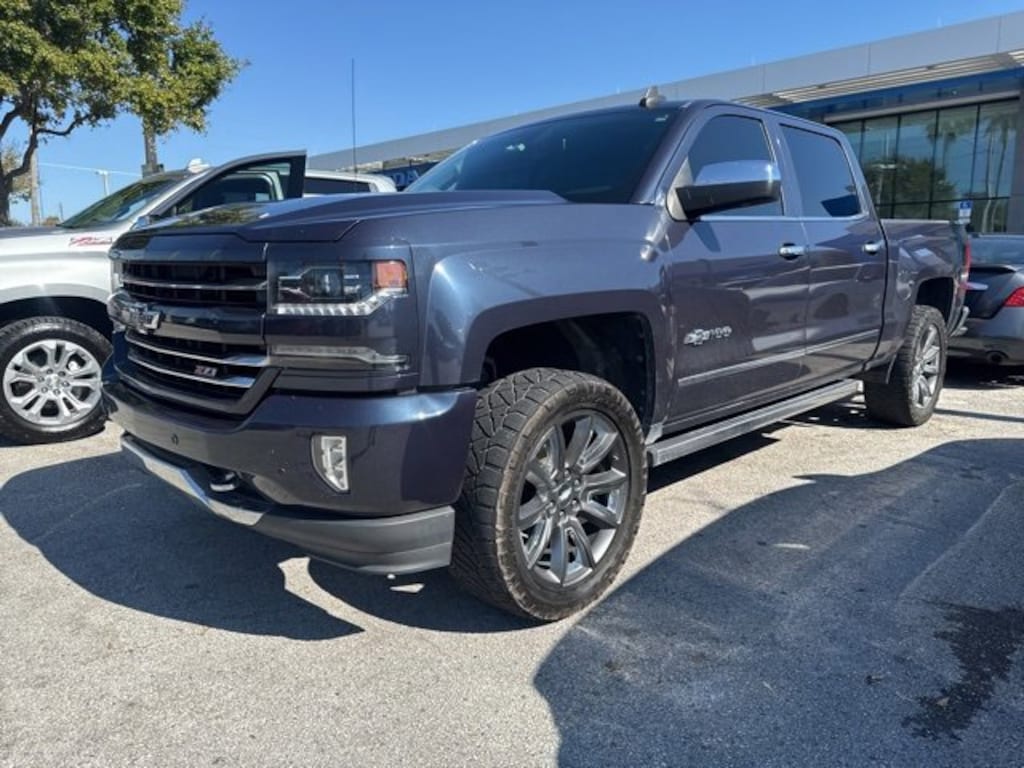 Used 2018 Chevrolet Silverado 1500 LTZ w/2LZ Truck Crew Cab