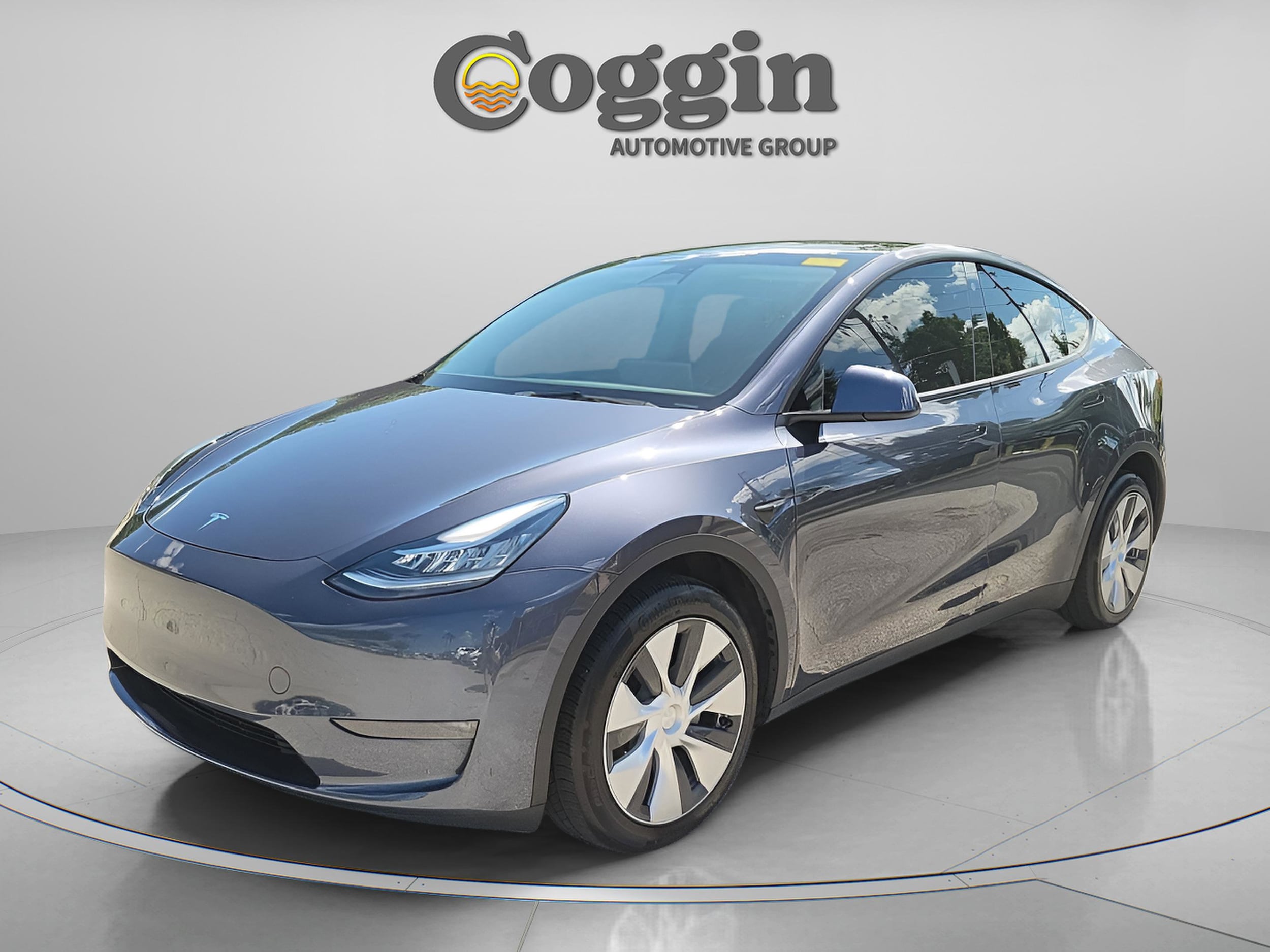 2023 Tesla Model Y Long Range Dual Motor All-Wheel Drive's photo