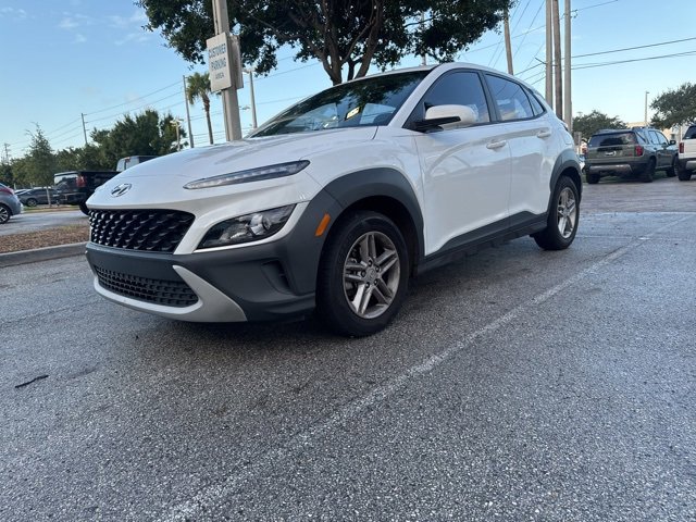 2022 Hyundai Kona SE photo 2