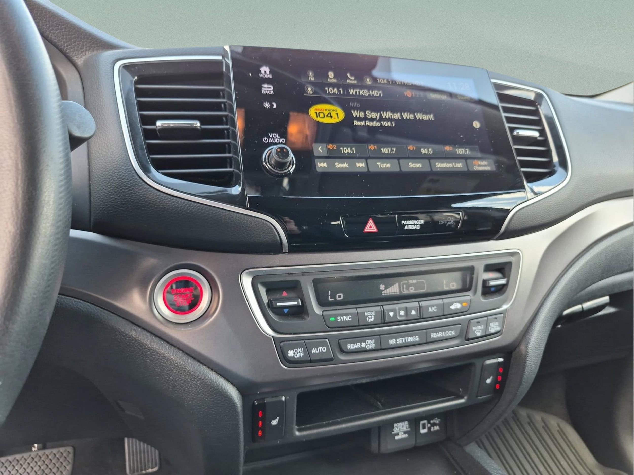 2021 Honda Pilot EX-L - Photo 13