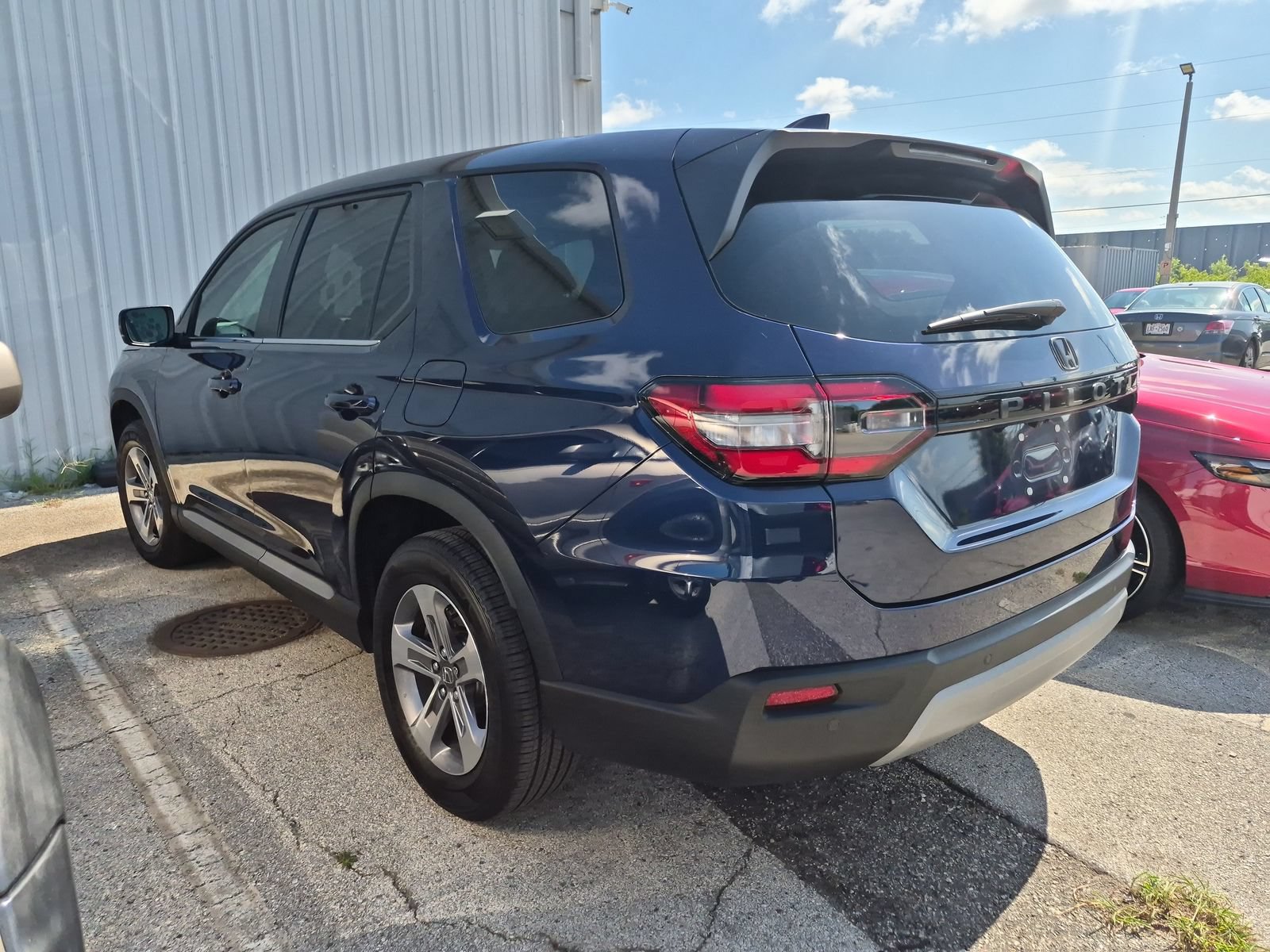 2025 Honda Pilot EX-L - Photo 7