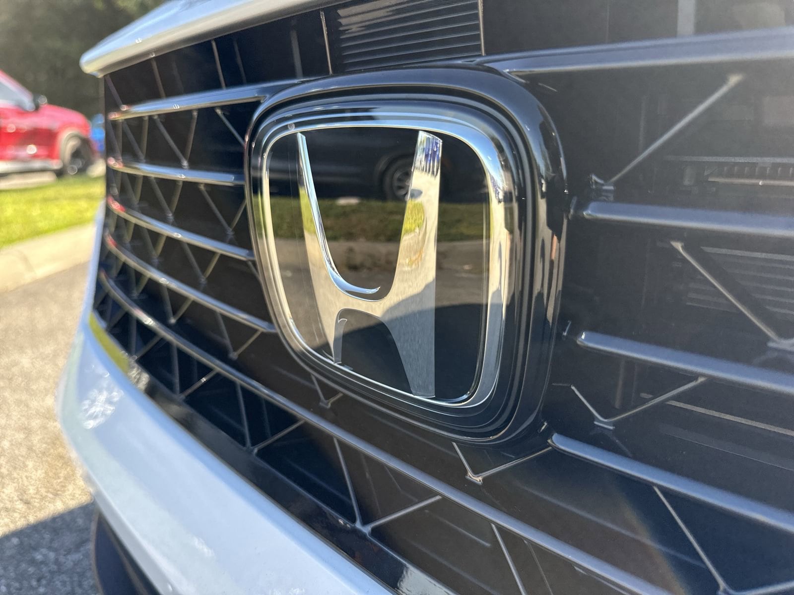 2025 Honda Accord LX - Photo 14