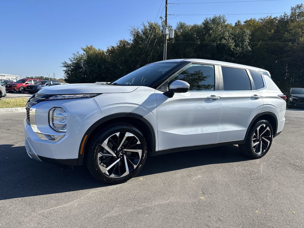 Used 2024 Mitsubishi