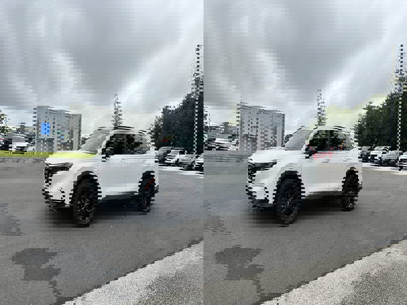 2025 Honda CR-V Hybrid Sport photo 2