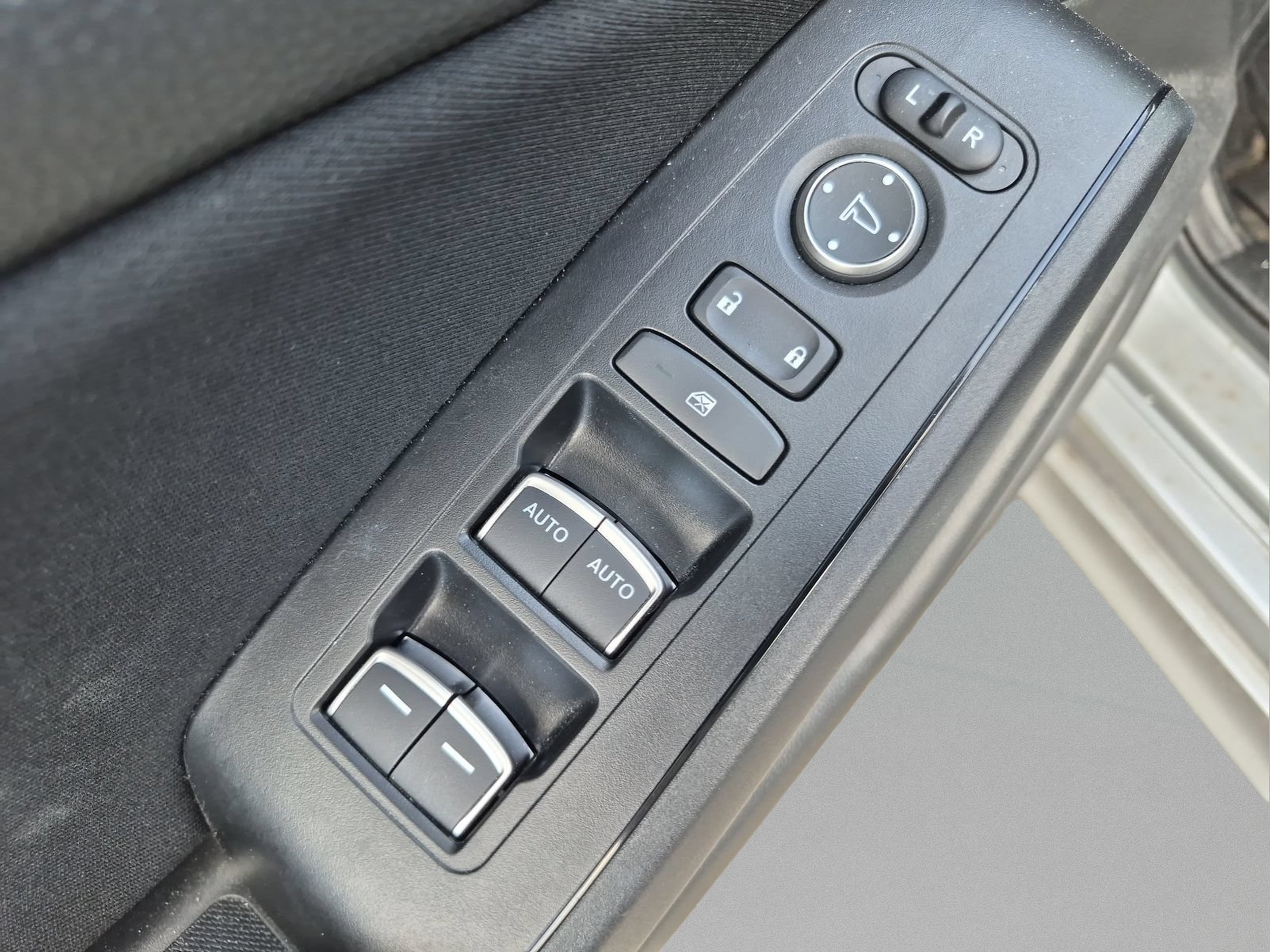 2025 Honda Civic Sport - Photo 17