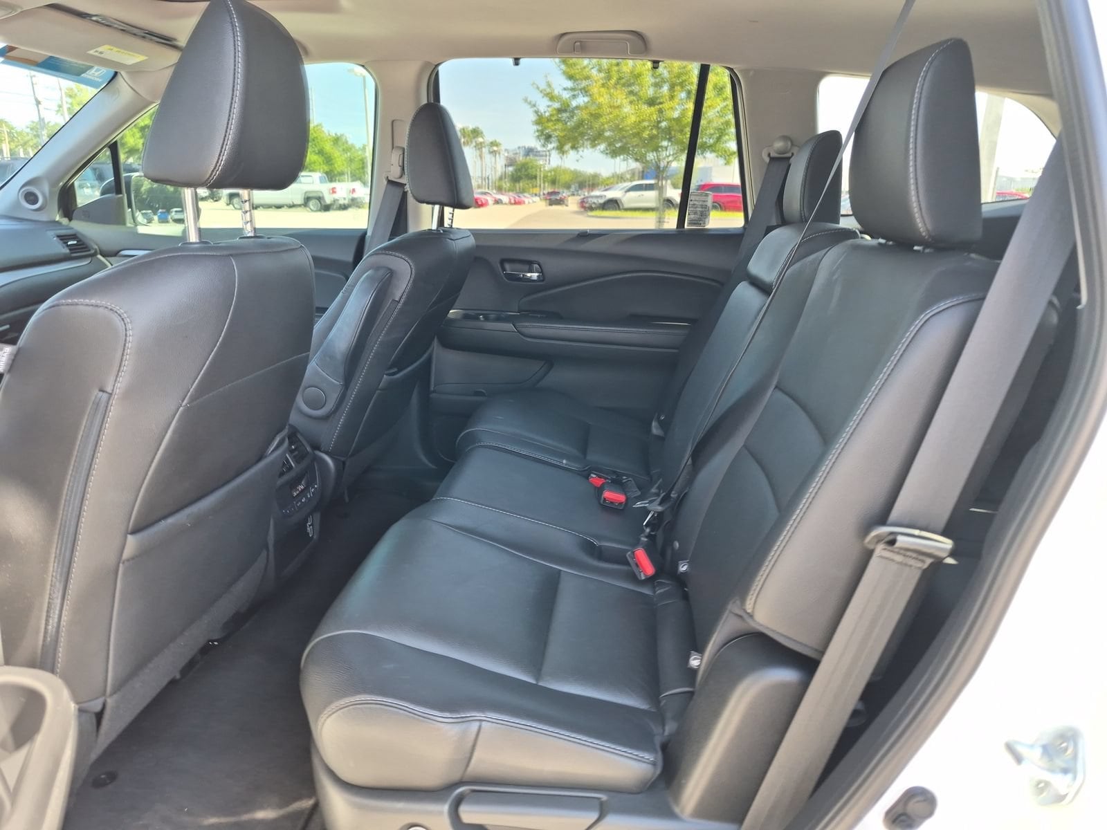 2021 Honda Pilot EX-L - Photo 18