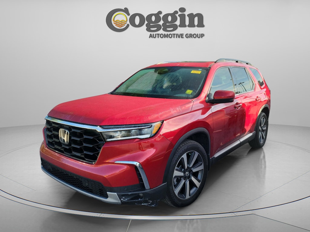 Used 2025 Honda Pilot Touring SUV