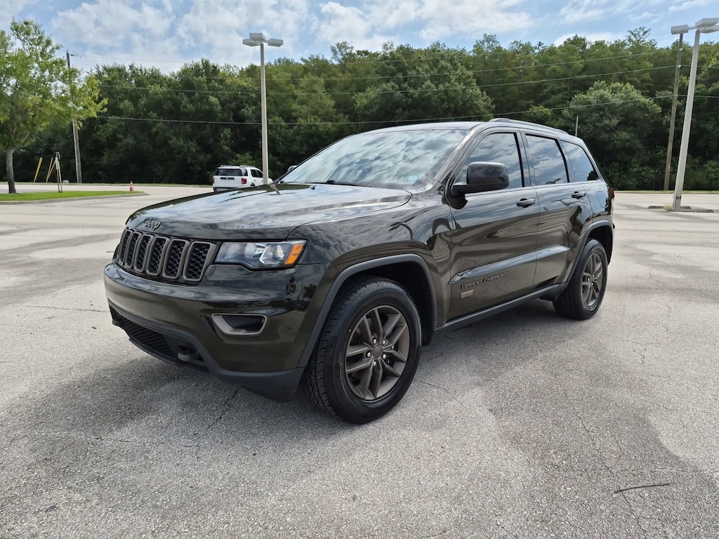 Used 2017 Jeep Grand Cherokee Laredo RWD SUV