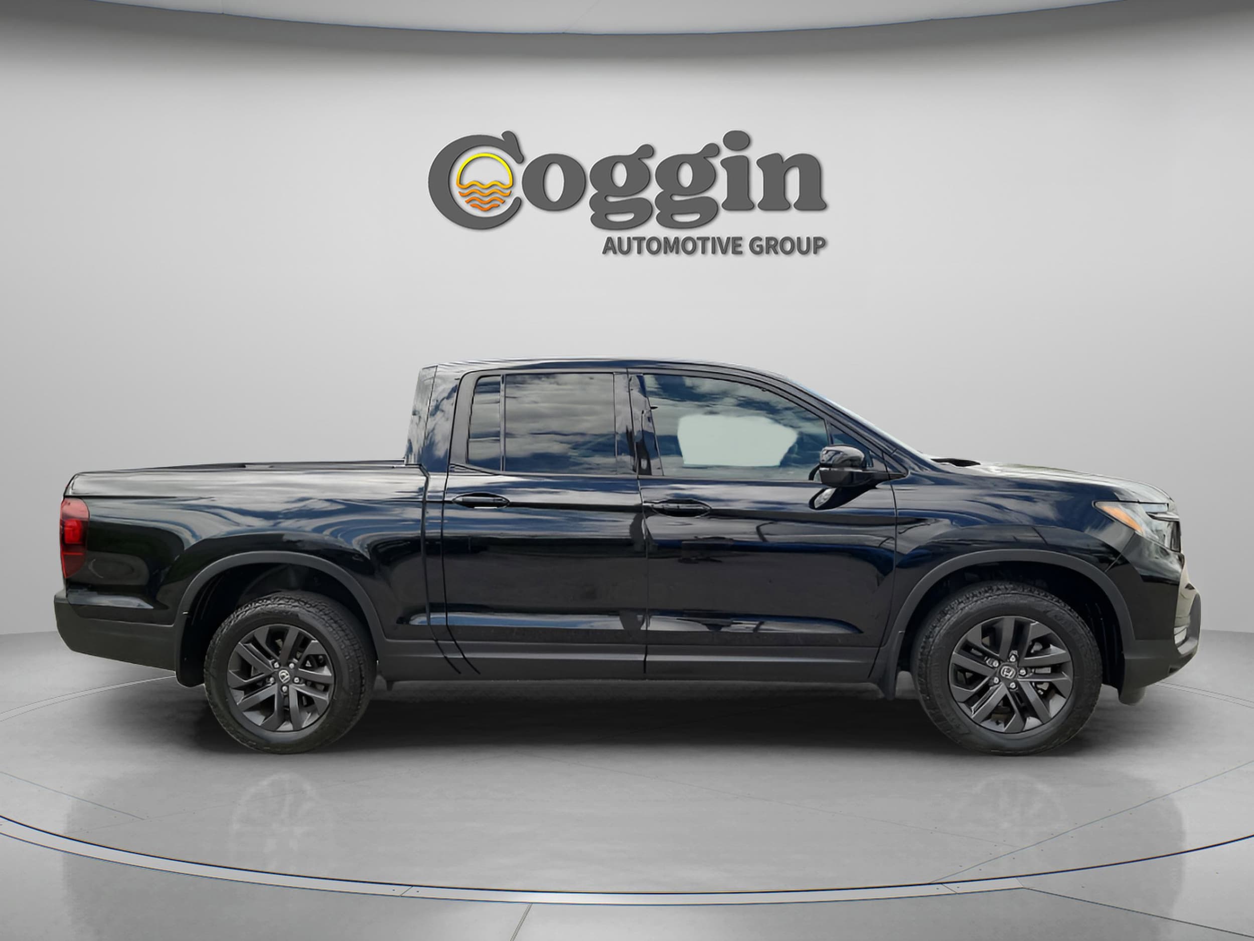 2023 Honda Ridgeline Sport - Photo 8