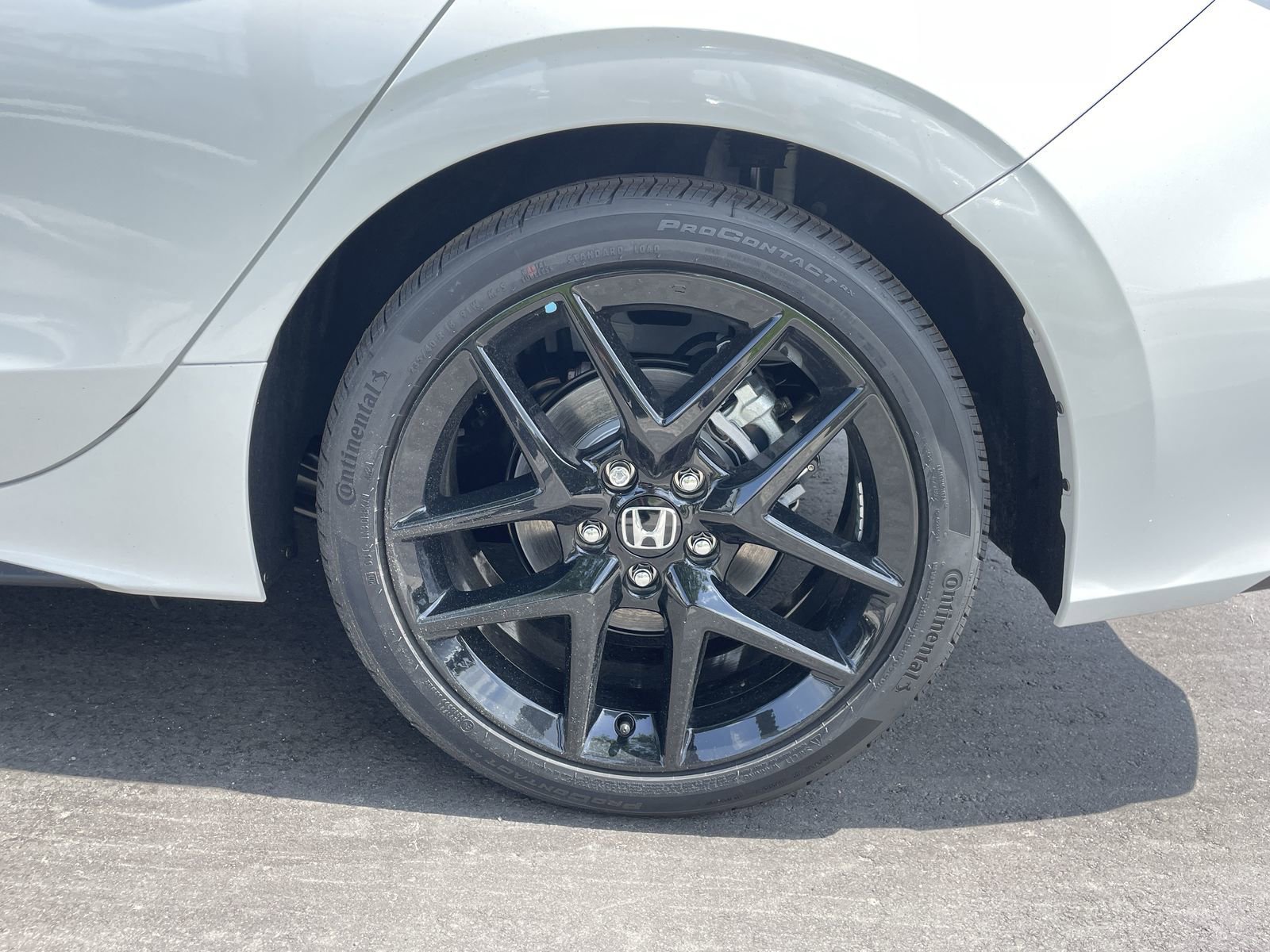 2026 Honda Civic Hatchback Sport - Photo 16
