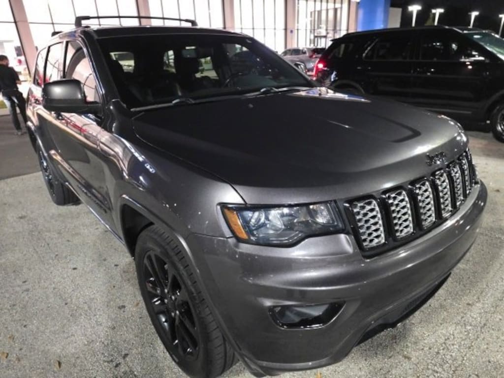 Used 2020 Jeep Grand Cherokee Altitude SUV