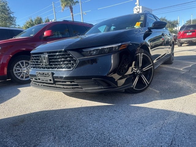 Used 2023 Honda Accord Hybrid Sport with VIN 1HGCY2F52PA041076 for sale in Northfield, Minnesota