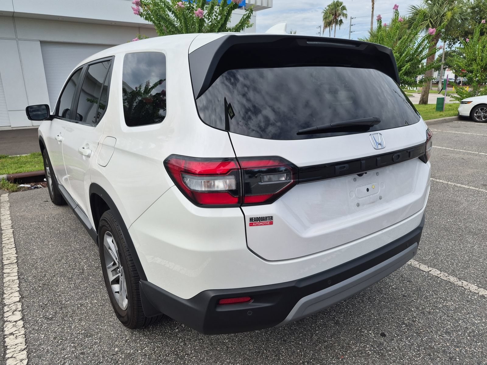 2024 Honda Pilot EX-L - Photo 8