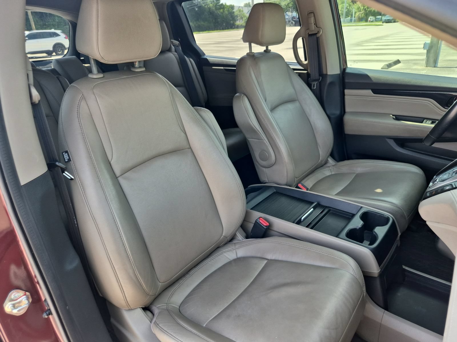 2021 Honda Odyssey Touring - Photo 20