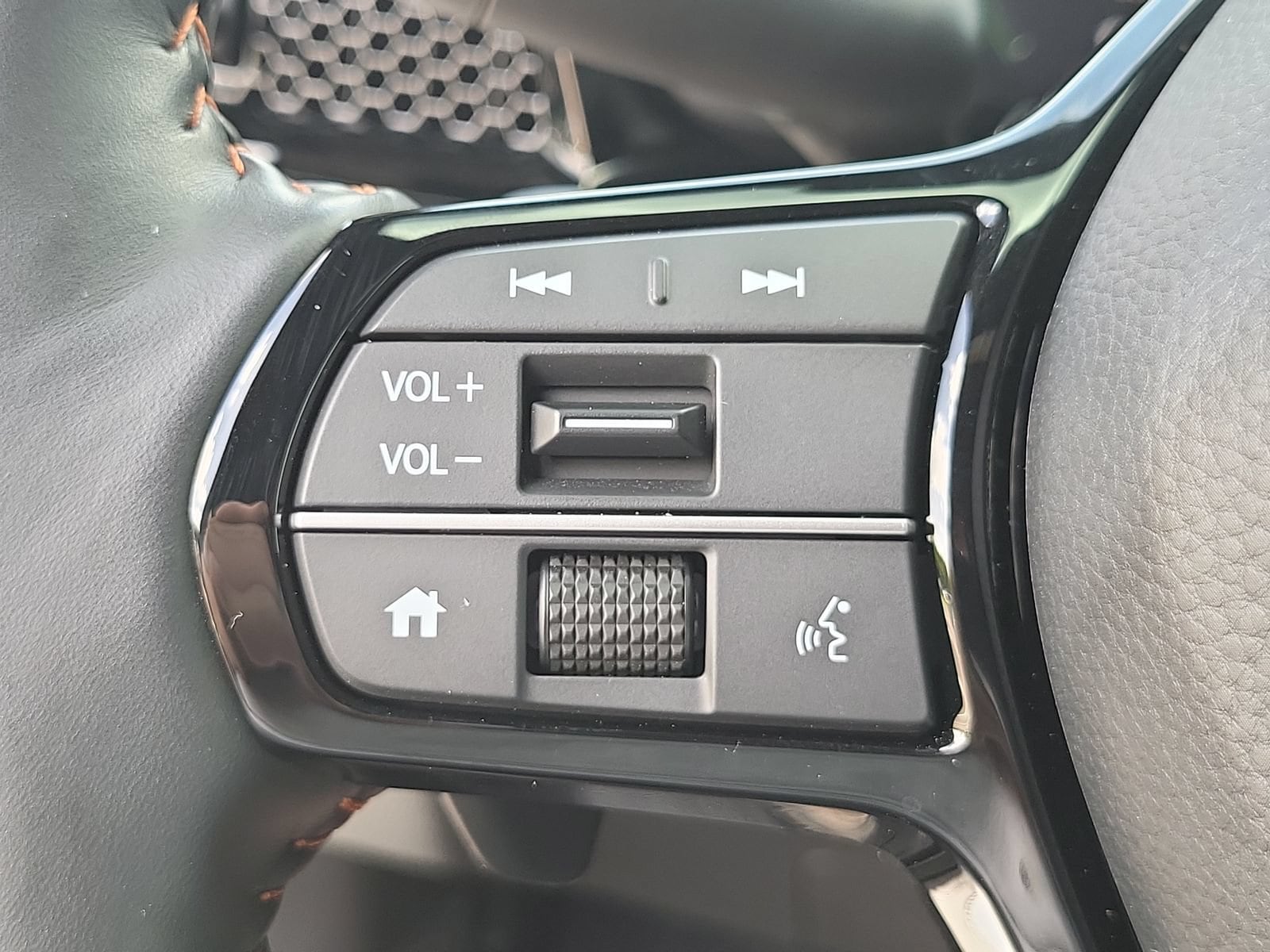 2024 Honda CR-V Sport Touring - Photo 14