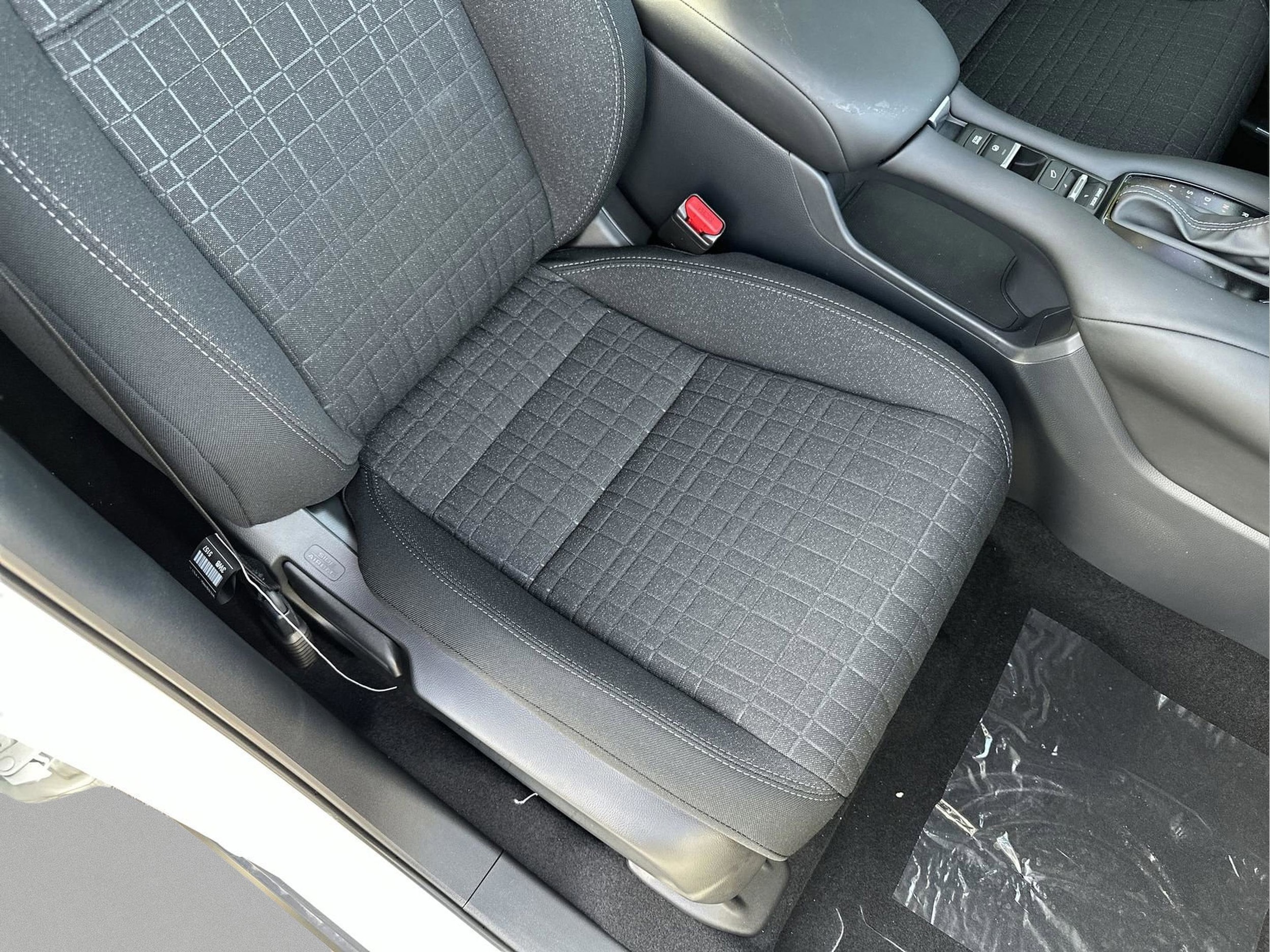 2026 Honda HR-V LX - Photo 19